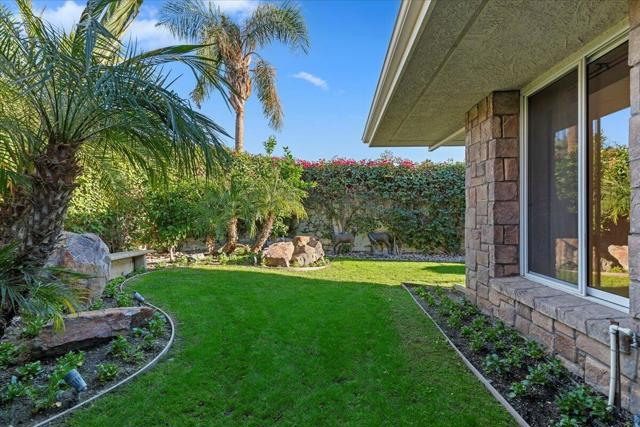 2 Deerfield Court, Rancho Mirage CA: https://media.crmls.org/mediaz/710fe296-e644-4a27-a00e-e8760c92f909.jpg