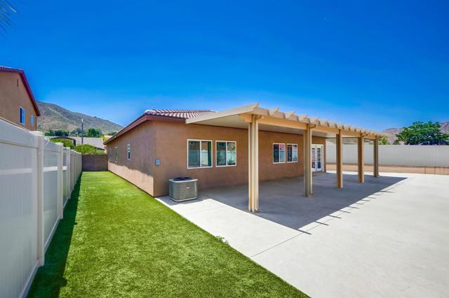 Detail Gallery Image 32 of 36 For 26812 Rodeo Ct, Winchester,  CA 92596 - 4 Beds | 2 Baths