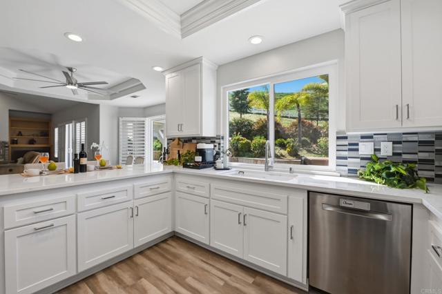 Detail Gallery Image 7 of 74 For 4851 Sweetgrass Ln, Bonsall,  CA 92003 - 4 Beds | 2/1 Baths