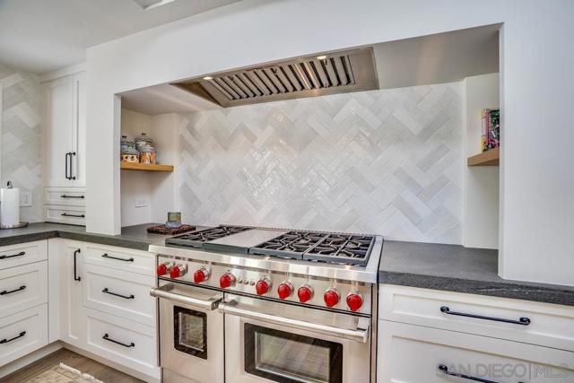 15035 El Camino Real, Del Mar CA: https://media.crmls.org/mediaz/71115a91-09a1-4706-a7e2-9ec887a5752b.jpg