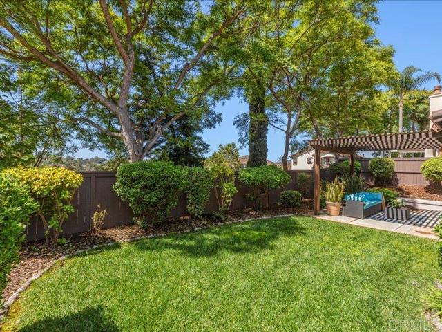 2381 Avenida Helecho, Carlsbad CA: https://media.crmls.org/mediaz/71119965-1672-44c6-a9ae-ae628fd71c1b.jpg