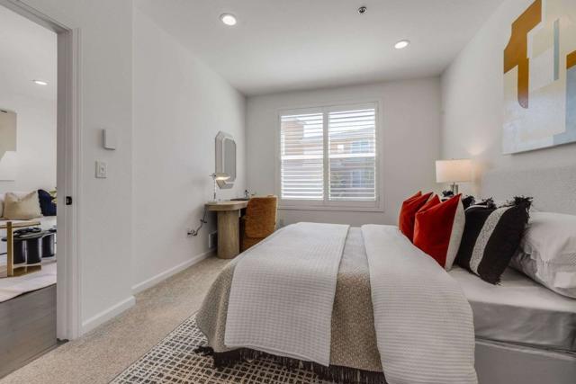 401 Crescent Court, San Francisco CA: https://media.crmls.org/mediaz/7111c6fe-c9dd-4fc9-868f-865d5ffa2a93.jpg