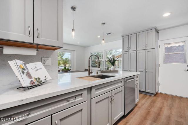 7427 Sausalito Avenue, West Hills CA: https://media.crmls.org/mediaz/7113c108-4ebf-4555-8e30-7256d49dc152.jpg