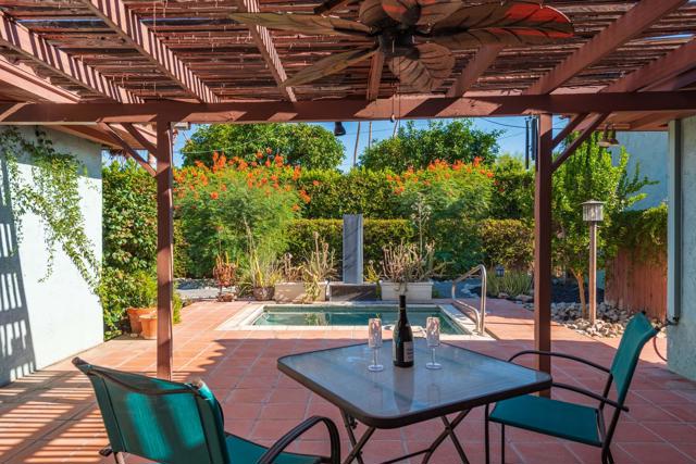 438 E Avenida Hokona, Palm Springs CA: https://media.crmls.org/mediaz/7113d89c-a195-489a-ac35-a87b09513a49.jpg