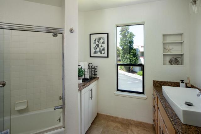 223 Shorebird Circle,  CA: https://media.crmls.org/mediaz/71141779-fb69-40c7-8ac4-8c22815c2ecf.jpg