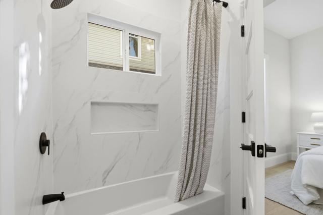 401 S 13th Street, San Jose CA: https://media.crmls.org/mediaz/711481c8-9275-4837-b7da-105660faa6fd.jpg