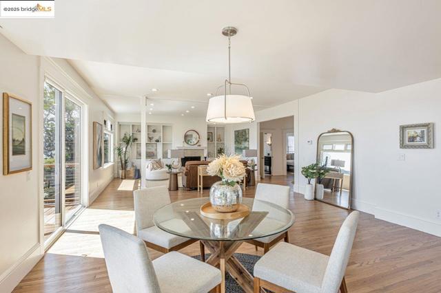 539 Golden Gate Ave, Richmond CA: https://media.crmls.org/mediaz/7114aeac-8064-4c84-ba77-02d479305ab6.jpg