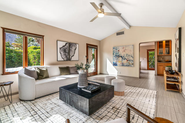 610 S Camino Real, Palm Springs CA: https://media.crmls.org/mediaz/71153ab0-bacc-4565-906c-39c7f3264d2f.jpg