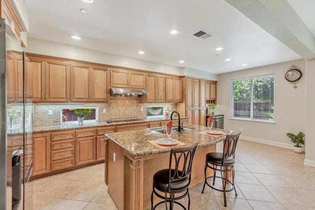 5871 Masoni Place, Gilroy CA: https://media.crmls.org/mediaz/7115671d-1f8b-4915-a2c2-80e096e6f68c.jpg