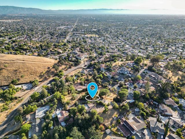 14862 Watters Drive, San Jose CA: https://media.crmls.org/mediaz/71161f3e-5e5a-4c5d-b8c3-8143ba92f6e8.jpg