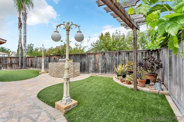 1531 Quiet Trail Dr, Chula Vista CA: https://media.crmls.org/mediaz/71162051-35cd-4414-9344-726925741128.jpg