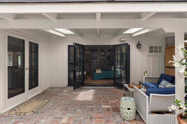 315 Mira Monte, La Jolla CA: https://media.crmls.org/mediaz/71167f99-9549-4b0a-8c85-b164e4c30f72.jpg