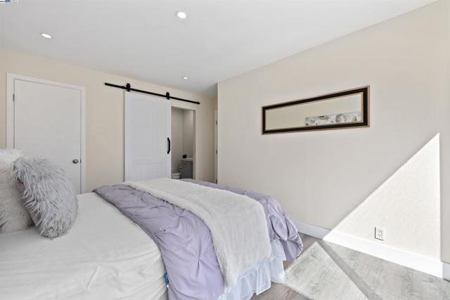33143 Lake Garrison, Fremont CA: https://media.crmls.org/mediaz/7116dd75-79b1-456a-afb4-ff0889f3fb03.jpg