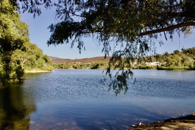 12525 Julian Avenue, Lakeside CA: https://media.crmls.org/mediaz/71170c72-5b6b-4ffc-8352-5815a413335f.jpg