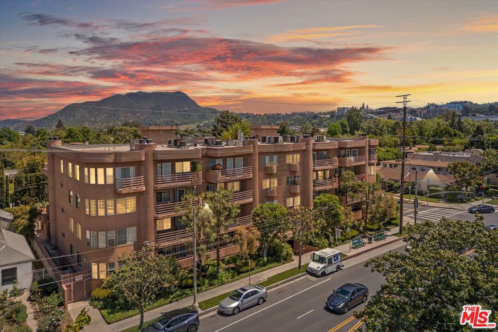 4310 Cahuenga Boulevard #304