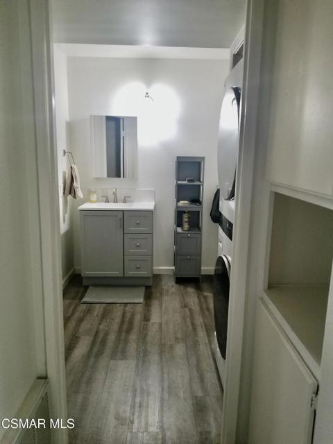 2506 Chandler Avenue, Simi Valley CA: https://media.crmls.org/mediaz/711746f8-6dce-424b-bad1-335ee8e30846.jpg