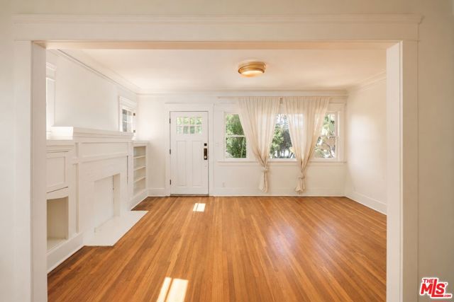 2733 West Avenue 30 photo 3