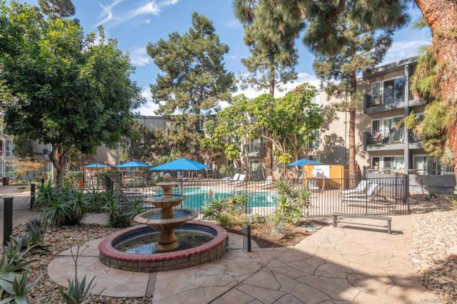 4860 Rolando Ct, San Diego CA: https://media.crmls.org/mediaz/71183f22-eeb3-46b6-ad43-07dbd67d3c69.jpg
