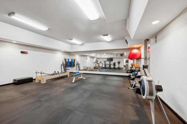 2101 Shoreline Drive, Alameda CA: https://media.crmls.org/mediaz/711a35f2-1ce6-4e5c-a031-d1da02a38d3b.jpg