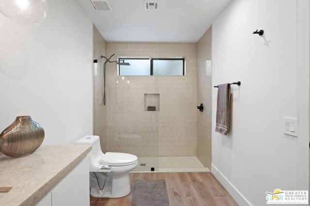 87 Magdalena Drive, Rancho Mirage CA: https://media.crmls.org/mediaz/711a990c-e2de-4412-9152-92f9ce4b6f31.jpg