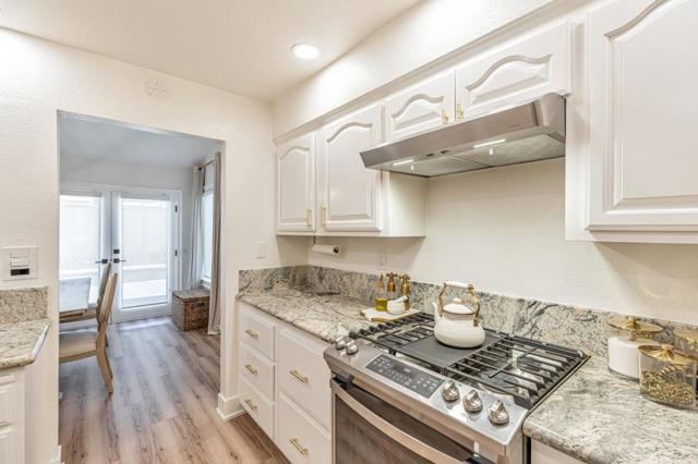 17510 Carriage Lamp Way, Morgan Hill CA: https://media.crmls.org/mediaz/711b2ce1-cda4-4545-92ad-c30fc6f07903.jpg