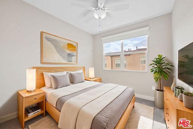 4372 Paxton Place, Calabasas CA: https://media.crmls.org/mediaz/711b4e46-ee39-42d7-a41f-d8df6af28697.jpg