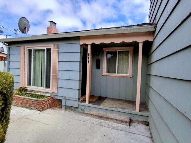 230 Paloma Avenue, Salinas CA: https://media.crmls.org/mediaz/711b57c7-251f-4080-99d9-e9d96b38c5c0.jpg