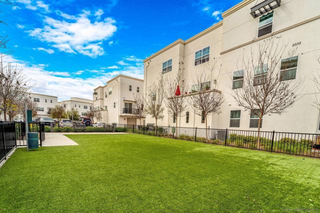 2054 Luzon Lane, Chula Vista CA: https://media.crmls.org/mediaz/711b7357-03f1-405d-ad6c-a0c404f3e426.jpg