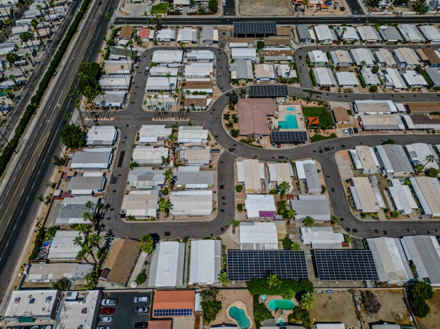 88 Dunes Circle, Cathedral City CA: https://media.crmls.org/mediaz/711bd0ad-3e6b-4a54-b508-98acbd32bf59.jpg