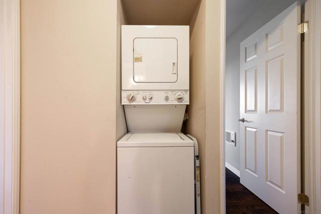 2970 Alta View Dr, San Diego CA: https://media.crmls.org/mediaz/711c4c13-2ccd-4002-98bf-0c01c760923a.jpg