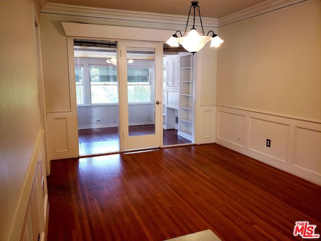 1710 Oakwood Street, Pasadena CA: https://media.crmls.org/mediaz/711ce44f-895a-482c-b7f9-73cc02f28ecd.jpg