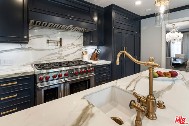 908 Malcolm Avenue, Los Angeles CA: https://media.crmls.org/mediaz/711d467d-f9fa-43a0-937f-0404e7699a70.jpg