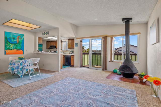 Detail Gallery Image 11 of 39 For 4931 Nautilus St #D,  Oxnard,  CA 93035 - 2 Beds | 1 Baths