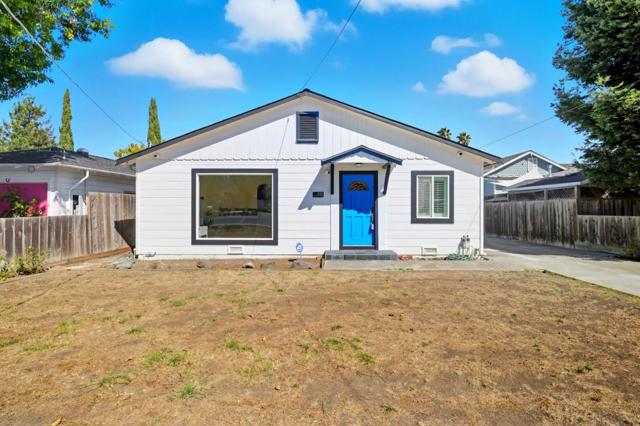 223 San Carlos Avenue, Redwood City CA: https://media.crmls.org/mediaz/711df5b2-f804-474a-a08c-6d4d8a31919d.jpg