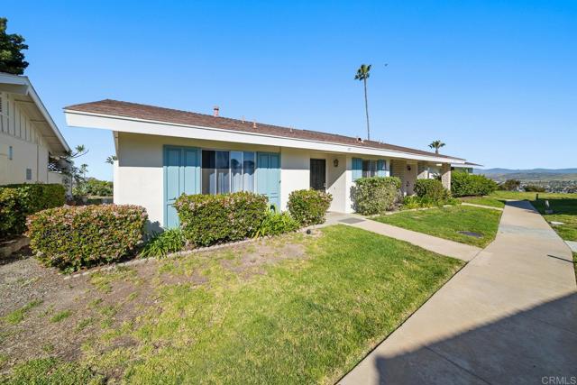 Detail Gallery Image 2 of 26 For 3755 Vista Campana N #57,  Oceanside,  CA 92057 - 2 Beds | 1 Baths
