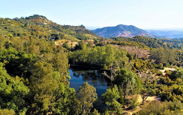 6036 Rainbow Heights Road, Fallbrook CA: https://media.crmls.org/mediaz/711fd86f-b403-4dec-a6d7-81edcbc7e1b6.jpg