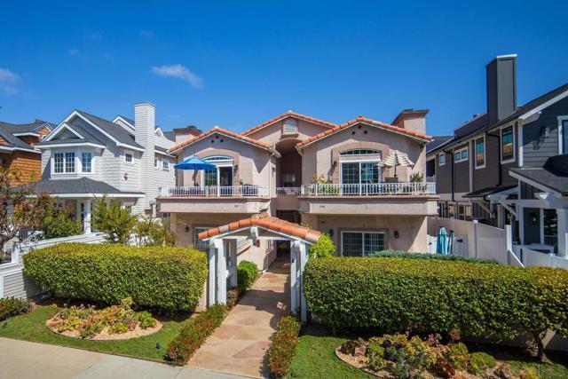 737 G Avenue, Coronado CA: https://media.crmls.org/mediaz/7120a816-6a3e-4900-bd06-7c70b571a109.jpg