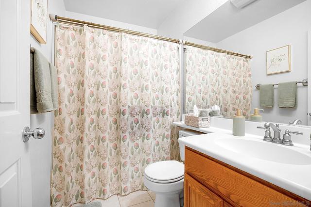 778 Avenida De La Barca, Chula Vista CA: https://media.crmls.org/mediaz/7120b35c-7e87-4c5d-ac96-7627b9c9eaaa.jpg