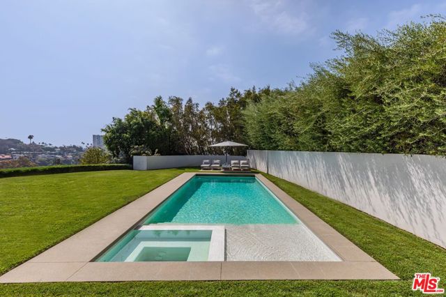 400 Amalfi Drive photo 36