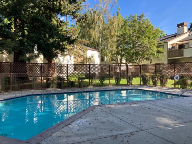 1391 Meadow Ridge Circle, San Jose CA: https://media.crmls.org/mediaz/71239124-9b29-4b12-b8bb-c4655923419a.jpg