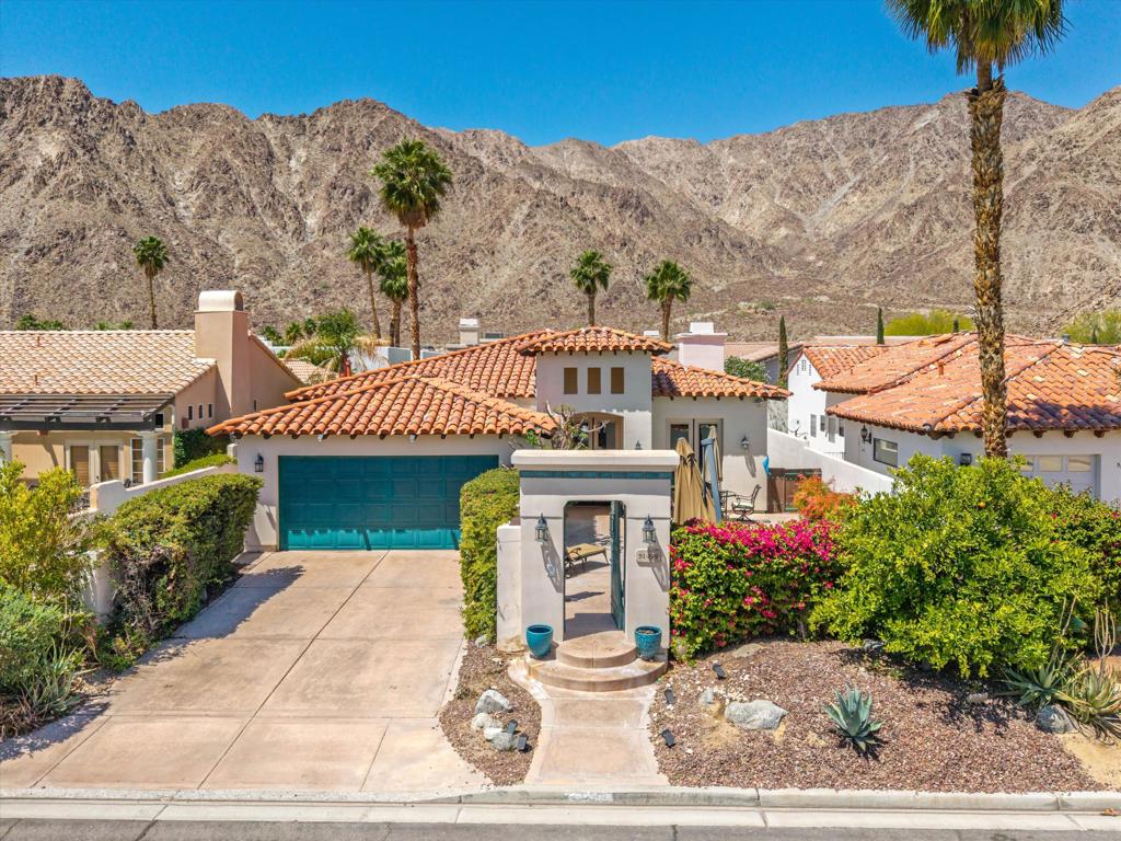 51299 Avenida Diaz