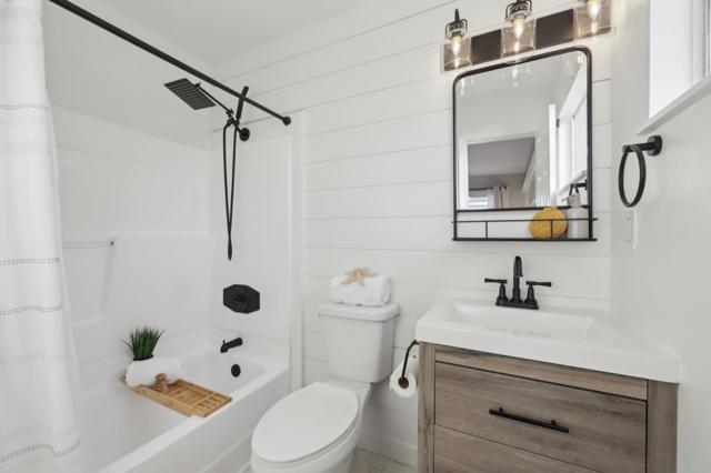4273 Glazier Court, Concord CA: https://media.crmls.org/mediaz/712439e6-e05e-48d7-9ce8-d8019fa935f7.jpg