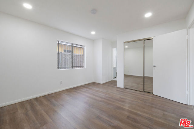 1346 E 83rd Street, Los Angeles CA: https://media.crmls.org/mediaz/7124a005-cffc-4bf4-84bc-4a06cc2d85d5.jpg