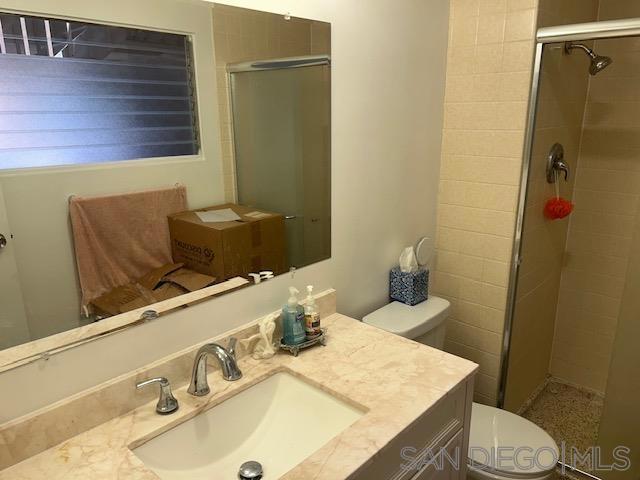 3154 Lloyd St, San Diego CA: https://media.crmls.org/mediaz/7124d70a-cacc-441b-bf05-3467c28dd9de.jpg