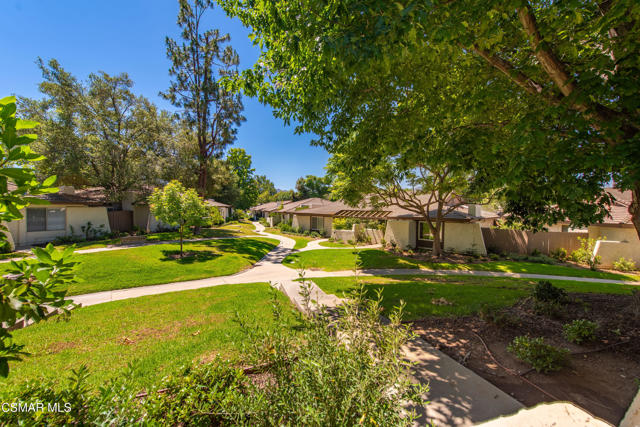 1122 Canterford Circle, Westlake Village CA: https://media.crmls.org/mediaz/71252a63-1b3c-4510-91b4-6a1628340dd8.jpg