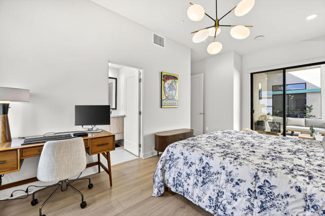 795 Obsidian W Loop, Palm Springs CA: https://media.crmls.org/mediaz/71257cf2-b71d-4f9c-ad1c-b193de663aeb.jpg