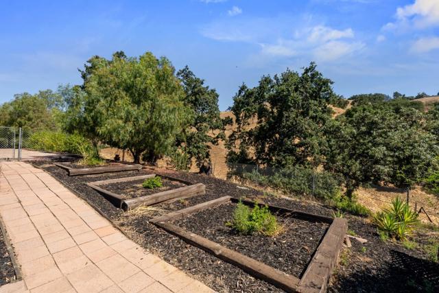 17101 Kruse Ranch Lane, Morgan Hill CA: https://media.crmls.org/mediaz/71258d49-7131-4ac0-a1a6-172941feadfa.jpg