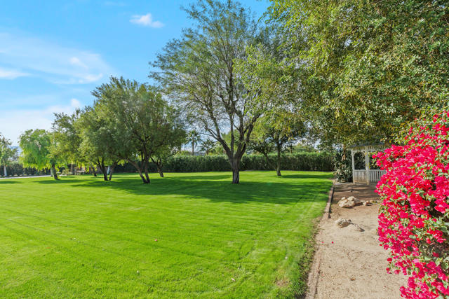 36706 Dune Palms Road, Indio CA: https://media.crmls.org/mediaz/71259443-20cb-4d43-84d0-84ea18c25f13.jpg