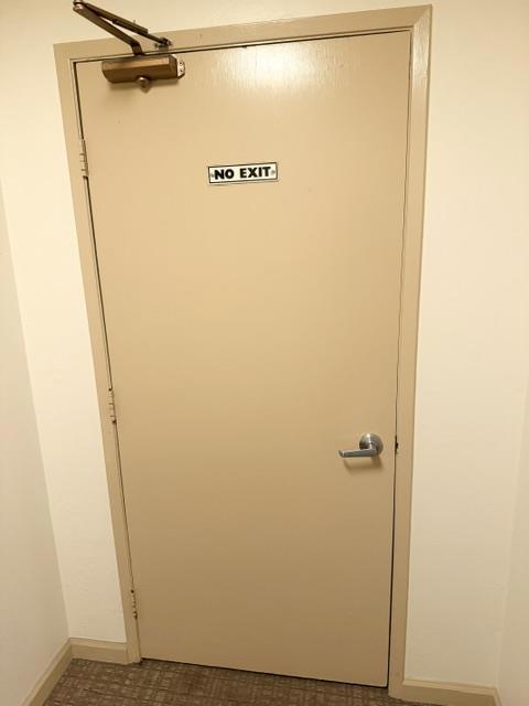 https://media.crmls.org/mediaz/7126127b-e15a-43ea-9568-fef67fca37e7.jpg?preset=X-Large