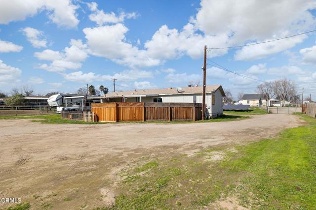 Detail Gallery Image 5 of 40 For 301 Sycamore Dr, Bakersfield,  CA 93308 - – Beds | – Baths